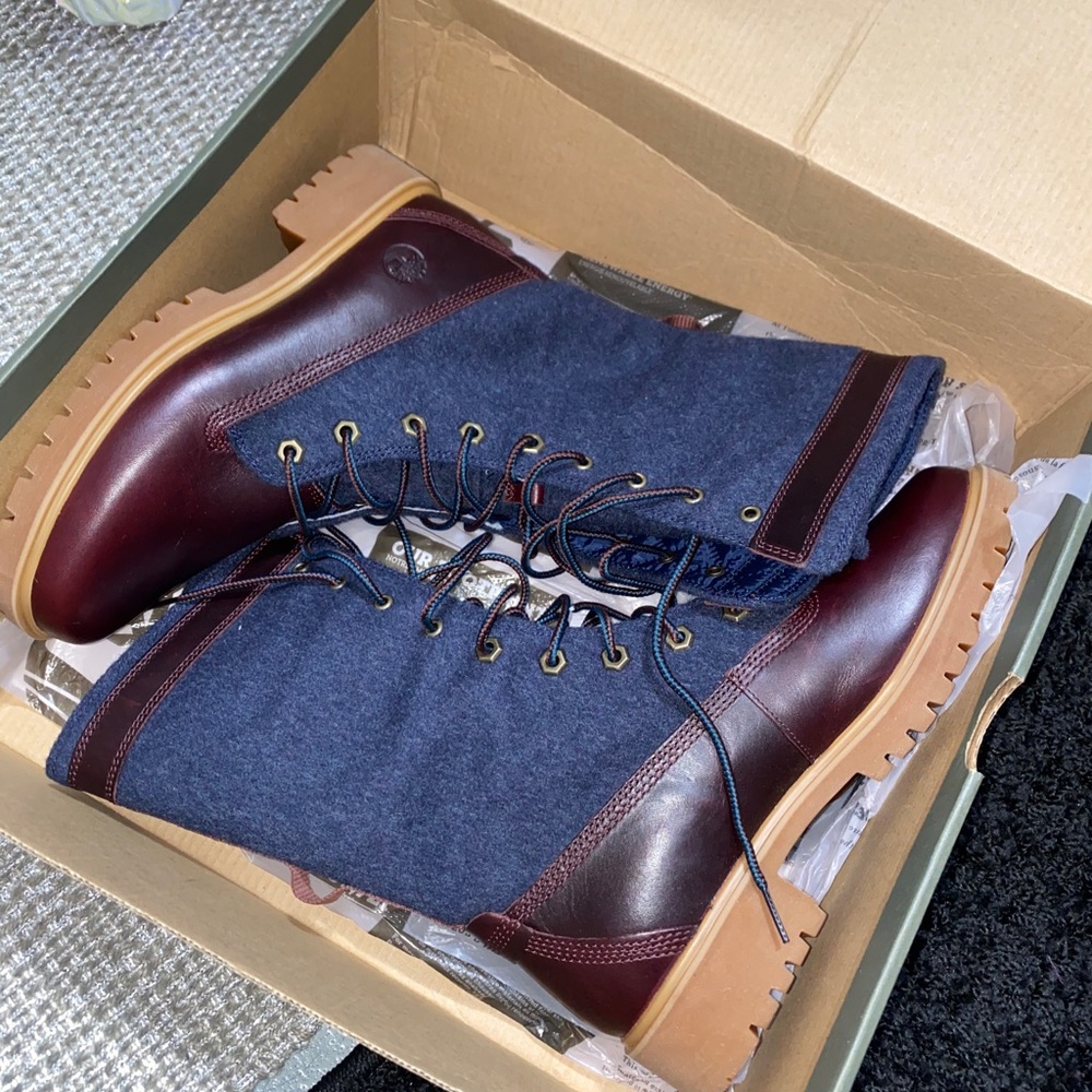 Timberland Boots - Picture 5 of 9